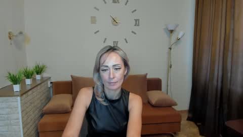 julia__cherry_ online show from January 16, 2025, 7:07 am