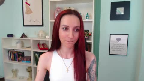 JuliaJae online show from November 21, 2025, 8:13 am