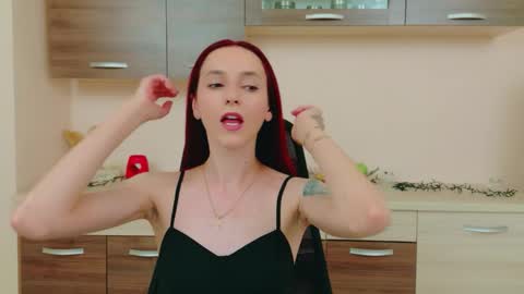 JuliaJae online show from June 4, 2026, 12:22 pm