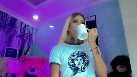 julia_bulette1 online show from June 16, 2026, 12:02 am