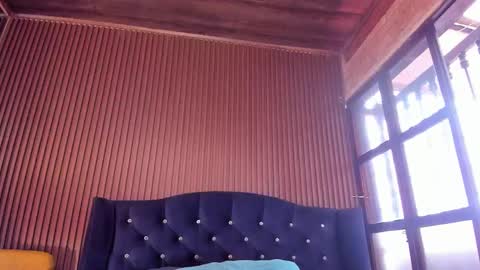 Julia online show from February 12, 2025, 9:22 pm