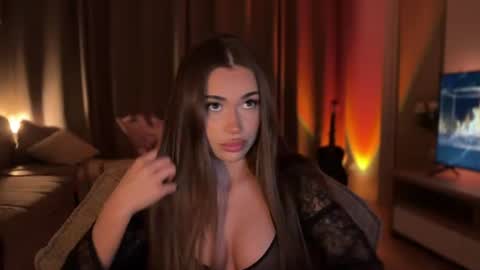 Julia R Le online show from July 17, 2026, 8:46 pm