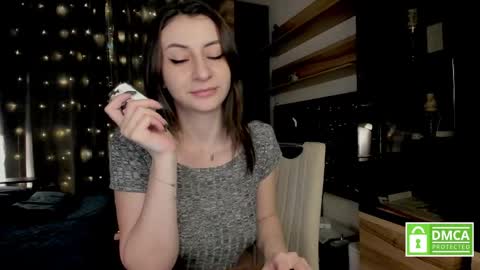 julia_t_mog online show from March 31, 2026, 10:10 pm