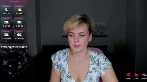 Julia online show from December 17, 2024, 1:05 pm