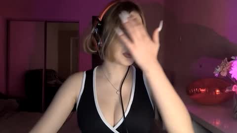 Snapshot of juliahupman chatting on February 17, 2026, 6:25 pm Kate online show from February 17, 2026, 6:25 pm