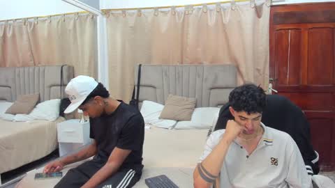 julian billy online show from December 26, 2024, 5:51 pm