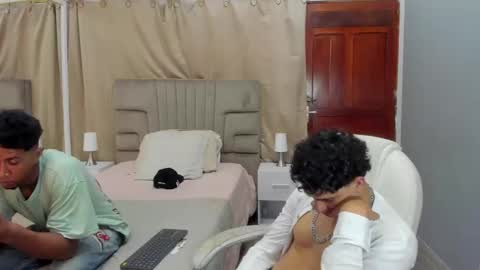 julian billy online show from February 25, 2025, 2:22 pm