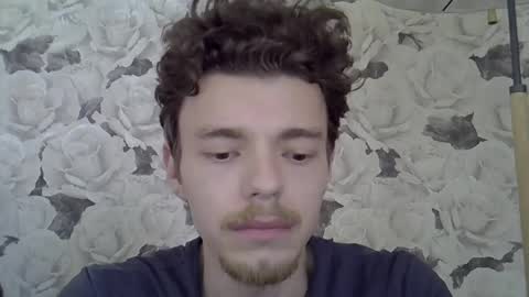 Snapshot of julian_velvet chatting on June 2, 2026, 9:44 am julian_velvet online show from June 2, 2026, 9:44 am