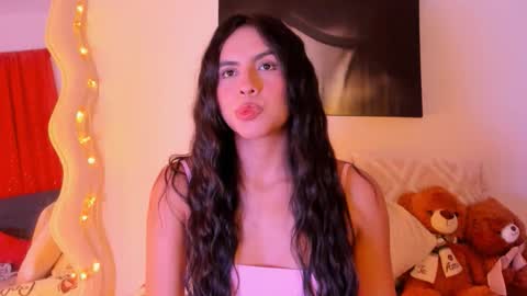 Snapshot of juliana_cute_22 chatting on March 12, 2026, 4:18 am Juliana online show from March 12, 2026, 4:18 am