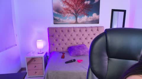 Snapshot of julianaa_castro chatting on November 15, 2025, 11:40 am JULIANA CASTRO online show from November 15, 2025, 11:40 am