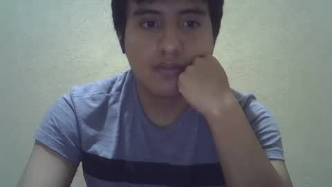 Snapshot of julianalvarez95 chatting on December 8, 2024, 10:57 pm Julian online show from December 8, 2024, 10:57 pm