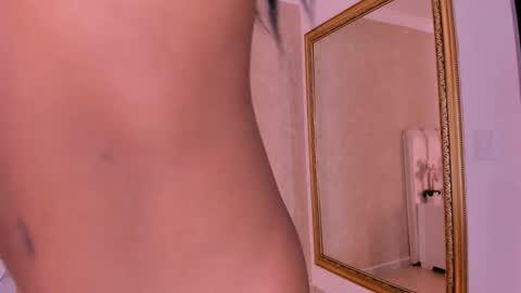 Snapshot of julianaross_ chatting on February 13, 2026, 12:56 pm online show from February 13, 2026, 12:56 pm