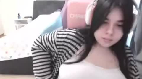 MIa online show from June 30, 2026, 2:29 pm