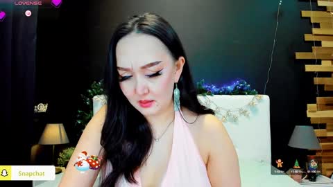 Julianna online show from December 27, 2024, 3:59 pm