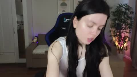 Snapshot of juliaortega_ chatting on May 27, 2026, 7:27 am Julia online show from May 27, 2026, 7:27 am