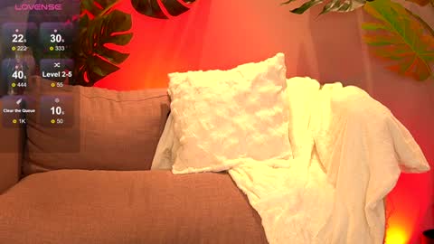 Julie online show from February 6, 2025, 2:15 pm