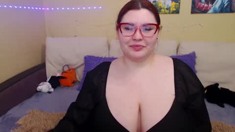 Jul online show from February 20, 2025, 6:24 pm
