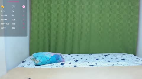 JuliaShane online show from October 2, 2025, 8:05 pm