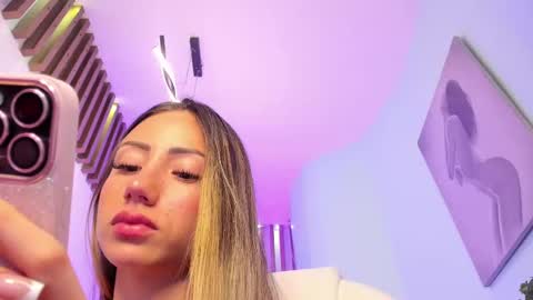 Julias online show from January 24, 2025, 8:13 am