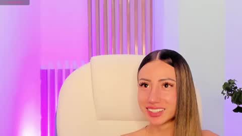 Julias online show from January 25, 2025, 7:49 am
