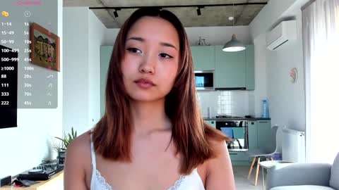 julia online show from December 14, 2024, 8:02 am