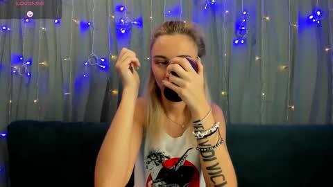 Yulya online show from March 18, 2026, 2:58 am