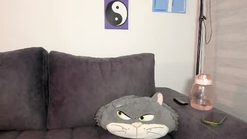 Jeimy Help me to reach 100 thumbs up online show from July 21, 2026, 12:24 am