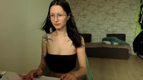 Snapshot of julie__rayls chatting on June 25, 2026, 1:49 am see u next time 1700 UTC 0 3 online show from June 25, 2026, 1:49 am