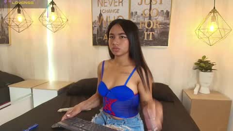 julie coper online show from September 10, 2025, 12:38 pm