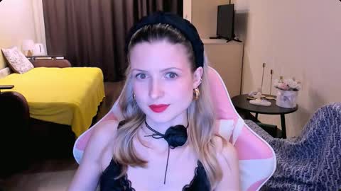 Snapshot of julie_flores chatting on March 4, 2026, 3:29 pm Julie online show from March 4, 2026, 3:29 pm