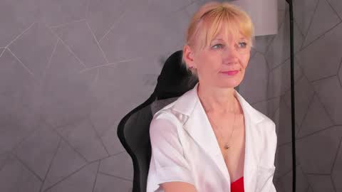 Julie Lucasss online show from May 15, 2026, 11:12 pm
