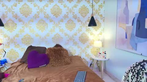 Julie and Tommy.  online show from January 29, 2025, 3:12 am