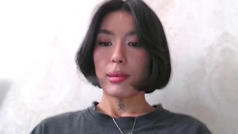 julie_turner_ online show from October 24, 2025, 10:44 am