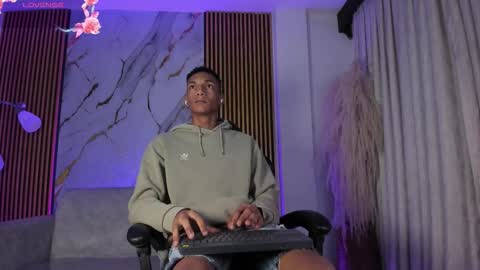 Julien online show from January 6, 2026, 10:52 am