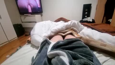 Julientoy online show from January 28, 2025, 2:53 am
