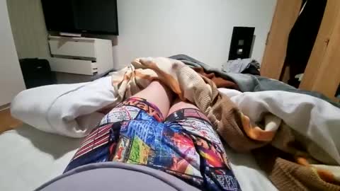 Julientoy online show from January 30, 2025, 3:00 am