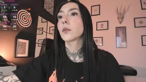 juliet_sourire online show from March 19, 2026, 2:32 pm