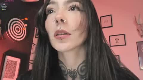 juliet_sourire online show from June 25, 2026, 3:49 pm