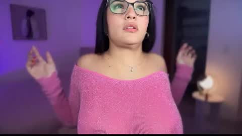 Julieta92  online show from November 6, 2025, 3:57 pm