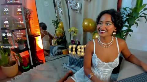 Juli online show from May 4, 2026, 10:50 pm