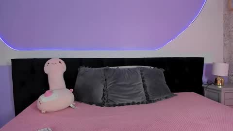 Julieta  online show from October 28, 2025, 12:09 pm