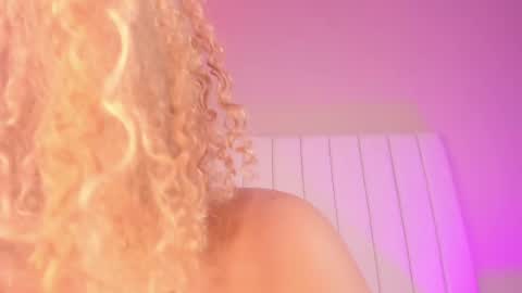 Snapshot of julieta_flower chatting on January 4, 2025, 7:34 pm Julieta IG juietaflower06 online show from January 4, 2025, 7:34 pm