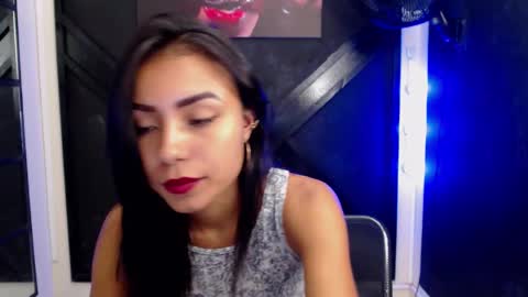 julieta_fn online show from March 3, 2025, 3:31 pm