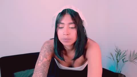 julieta_livee online show from February 27, 2026, 5:13 pm
