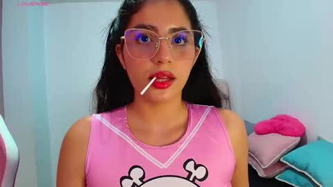 julieta_rose19 online show from February 24, 2026, 1:58 am