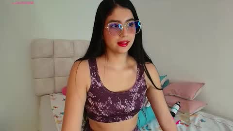 julieta_rose19 online show from March 2, 2026, 11:55 pm