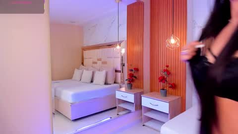     online show from March 5, 2026, 10:06 pm