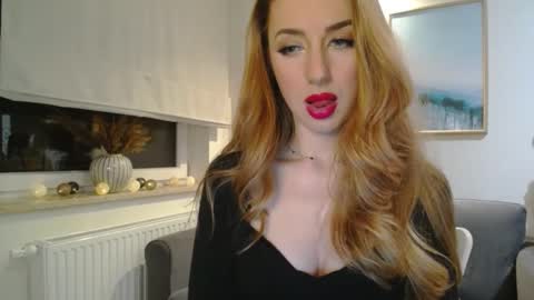 JulietteSensual online show from February 27, 2025, 7:04 pm