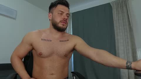 JULiUS   online show from February 14, 2025, 10:28 am