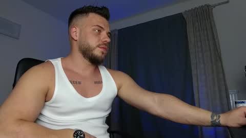 JULiUS   online show from February 14, 2025, 10:25 pm